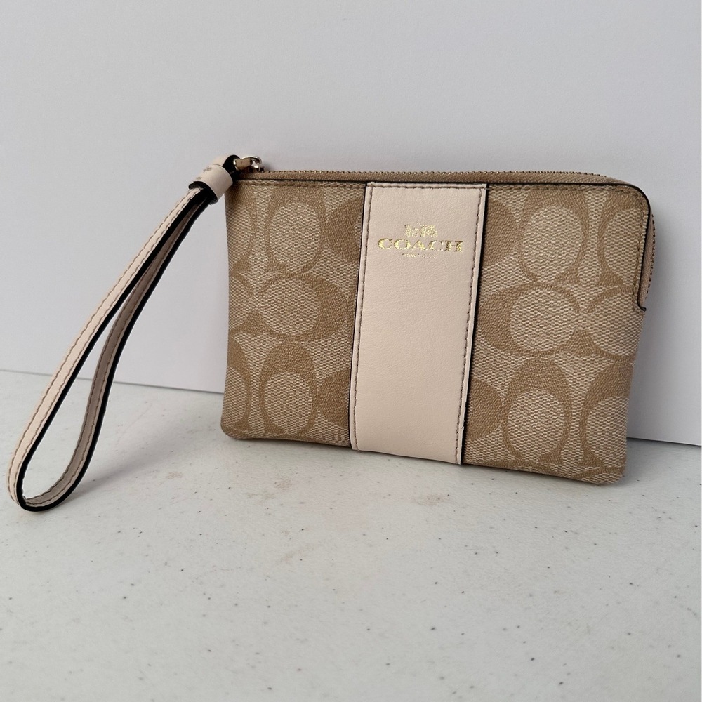 Coach Corner Zip Wristlet Signature Canvas Khaki Beige F58035